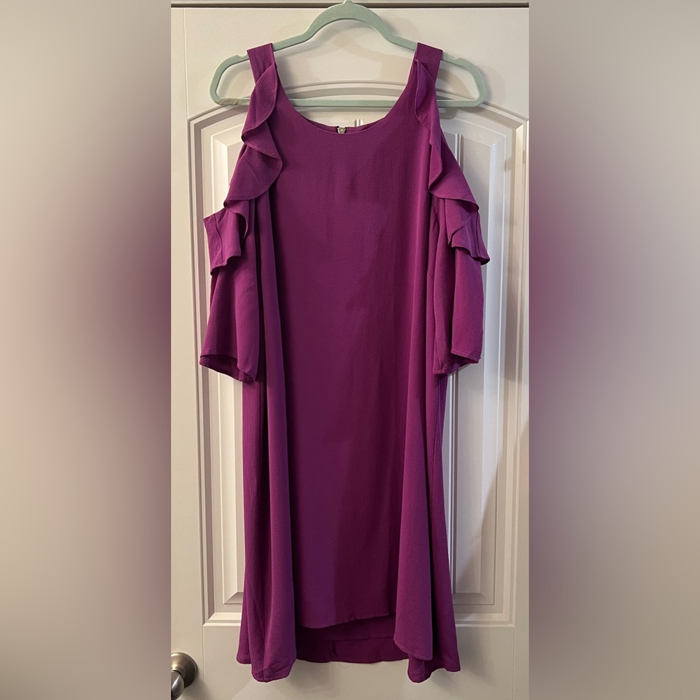 Size 2XL Plum cold shoulder dress